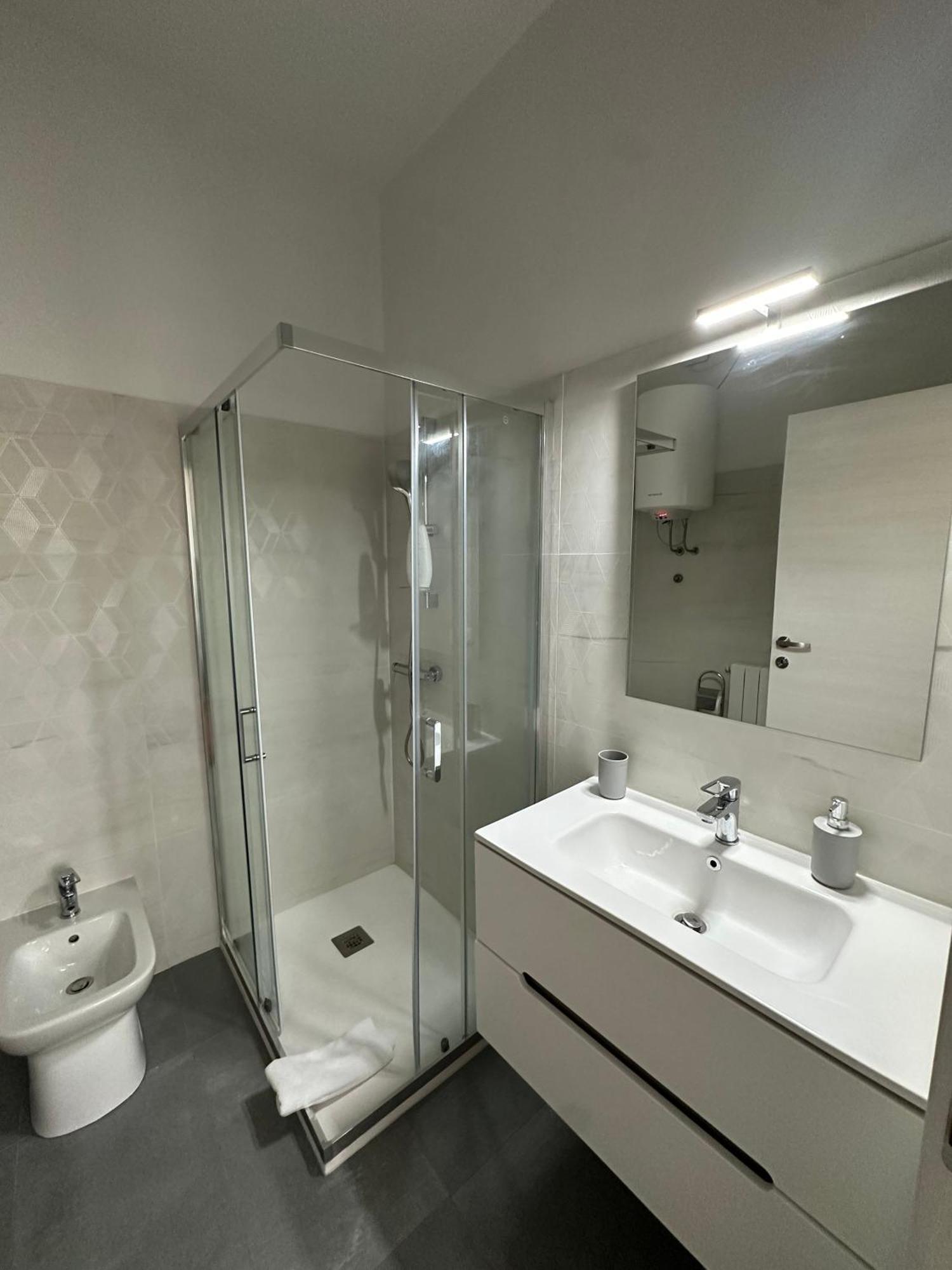Marinesca Room เวโรนา ภายนอก รูปภาพ